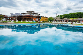 Baile Figa - Piscina cu apa dulce